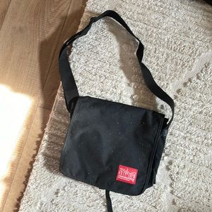 Manhattan Portage Cross body tote